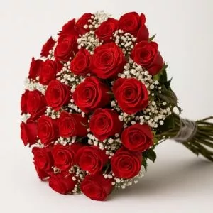 Buquê Luxuoso com 36 Rosas Vermelhas e Gipsofila | Flor de Cristal